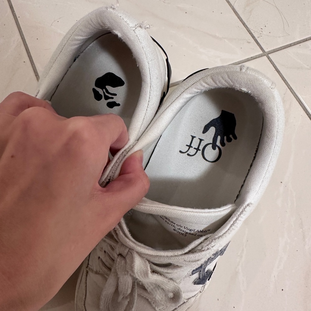 off white shoes - Picture 2 of 5